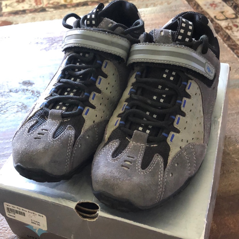 Specialized Taho woman’s MTB 39EU
